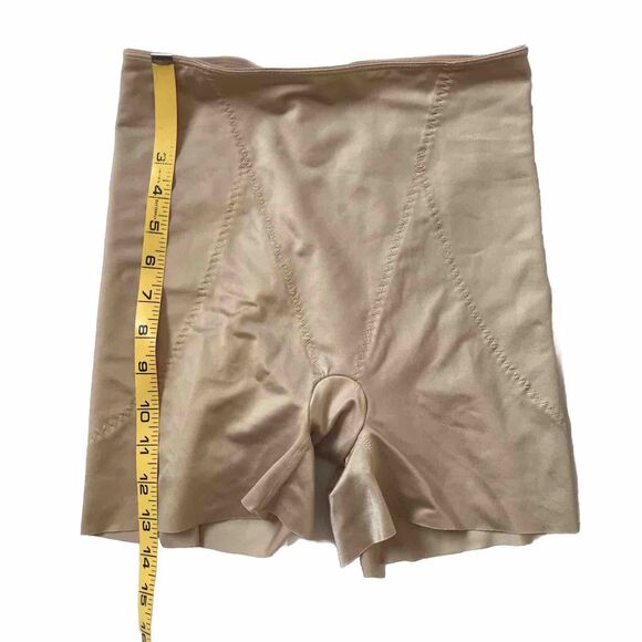 SPANX Nude Beige Slimplicity 1038 Booty Booster Short M Shapewear *No Pads NWOT - Picture 9 of 13